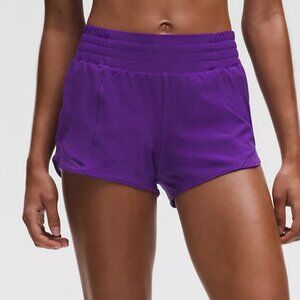 2387 Lululemon Hotty Hot Low-Rise Lined Short 2.5" Size 10 WILD INDIGO